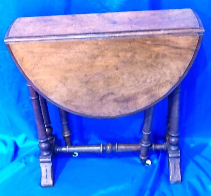 60801. Gateleg tafel (hangoor tafel)  VERKOCHT