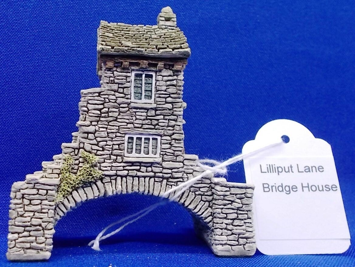 72095. Lilliput Lane