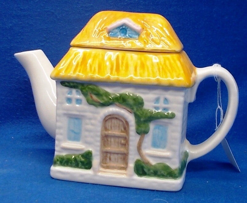 92403. Theepot van een Cottage