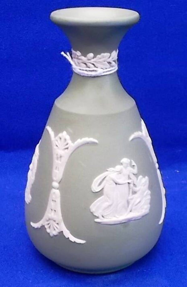 92580. Jasperware vaasje van Wedgwood