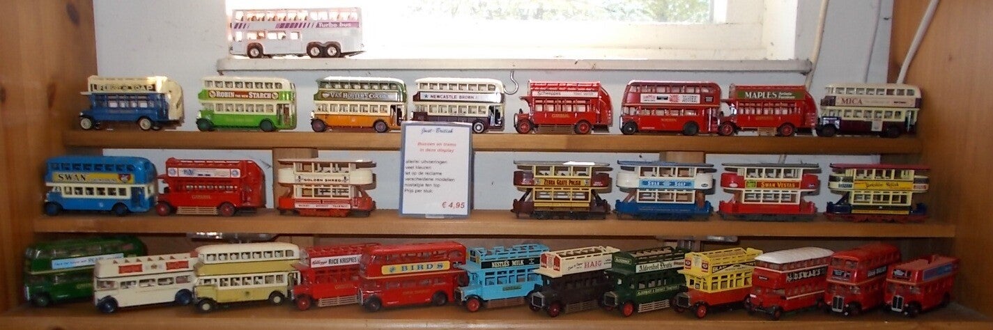 Model bussen en trams