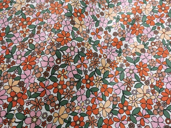 Coton motif  Margot vendu par 50cm