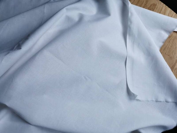 Tissu coton uni blanc vendu par 50cm