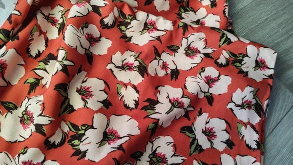 Tissu viscose imprimé Solène vendu par 50cm