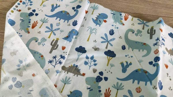 Tissu coton imprimé Dinosaure vendu par 50cm