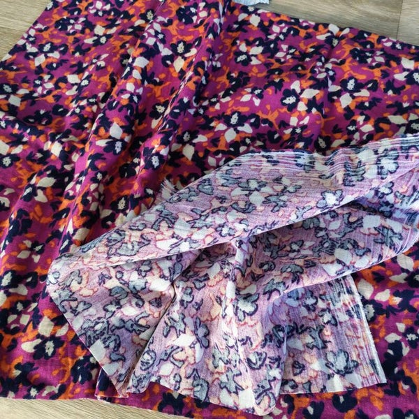 Tissu double gaze coton imprimé Violaine vendu par 50cm