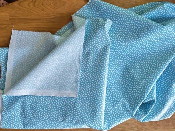 Tissu coton imprimé confetti vendu par 50cm