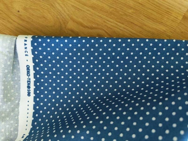 Tissu coton imprimé pois bleu vendu par 50cm