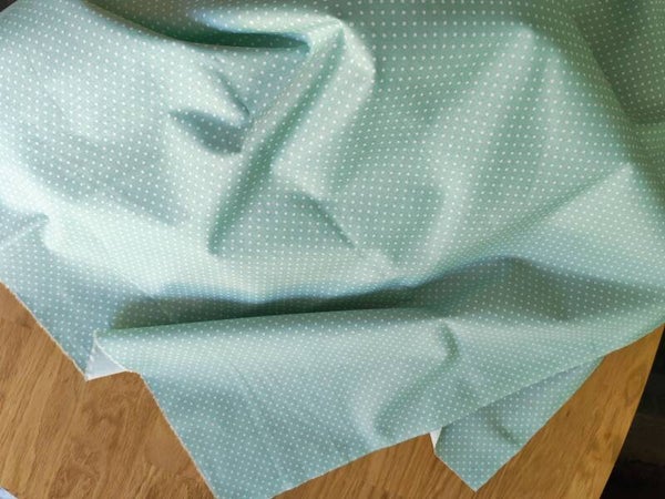 Tissu coton imprimé pois menthe vendu par 50cm