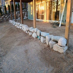 rocks-standard-nuq0ii.jpg
