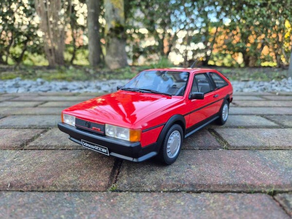 Ottomobile 1:18 Volkswagen Scirocco Ph.2 GTX 16V Cordobes Red 1985 (OT065)
