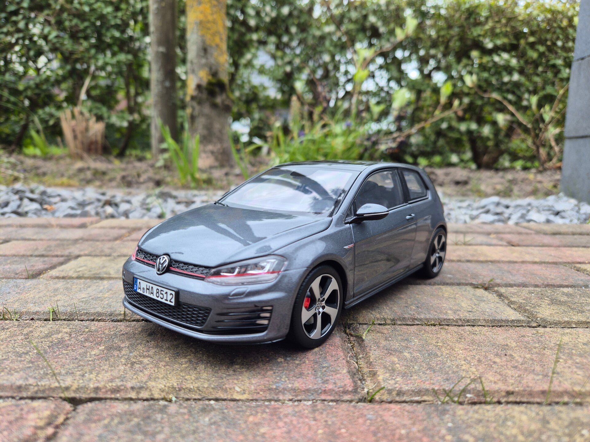 Norev 1:18 Volkswagen Golf GTI 2013 Carbon Steel Grey