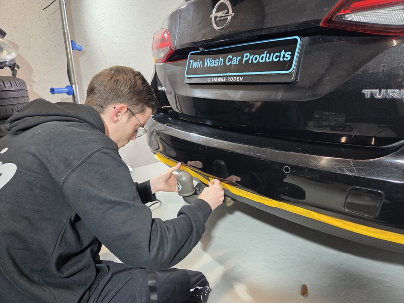 Lakbeschadigingen en doffe lak hersteld bij Twin Wash Car Products