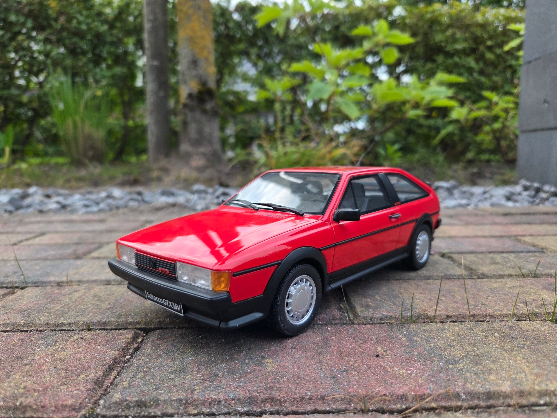 Ottomobile 1:18 Volkswagen Scirocco Ph.2 GTX 16V Cordobes Red 1985 (OT065)