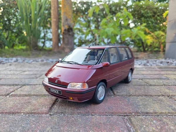 Ottomobile 1:18 Renault Espace RXE V6 i Rouge Malaga 1991 (OT1248)