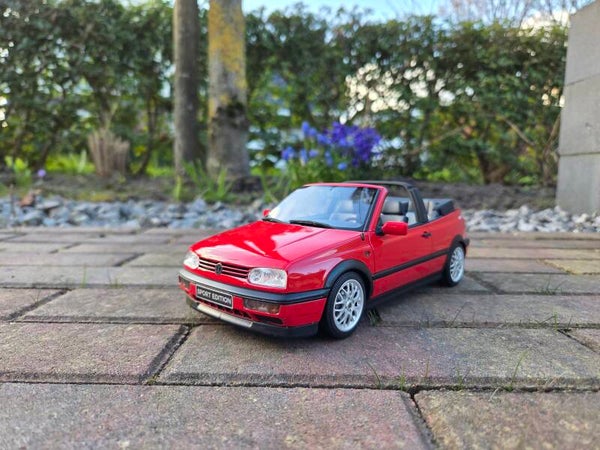 Ottomobile 1:18 Volkswagen Golf 3 Cabriolet Sport edition Flash Red 1997 (OT202)