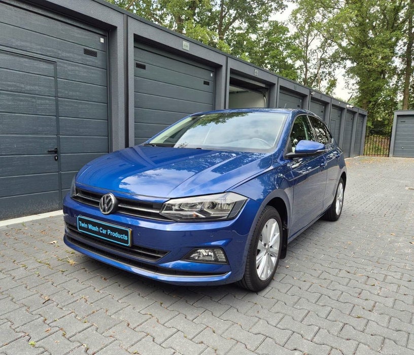 Volkswagen Polo naar showroomglans met polijsten