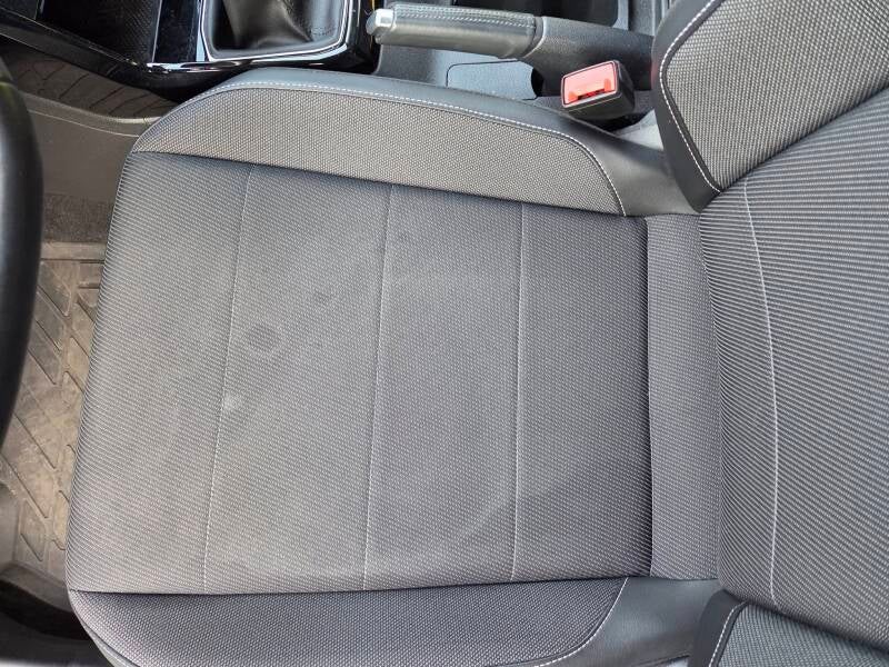 Voorbeeld voor interieurreiniging auto