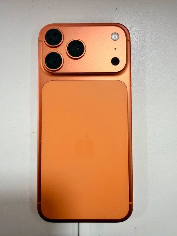 Apple iPhone 17 Pro Max, 256GB, Oranje, Gebruikt