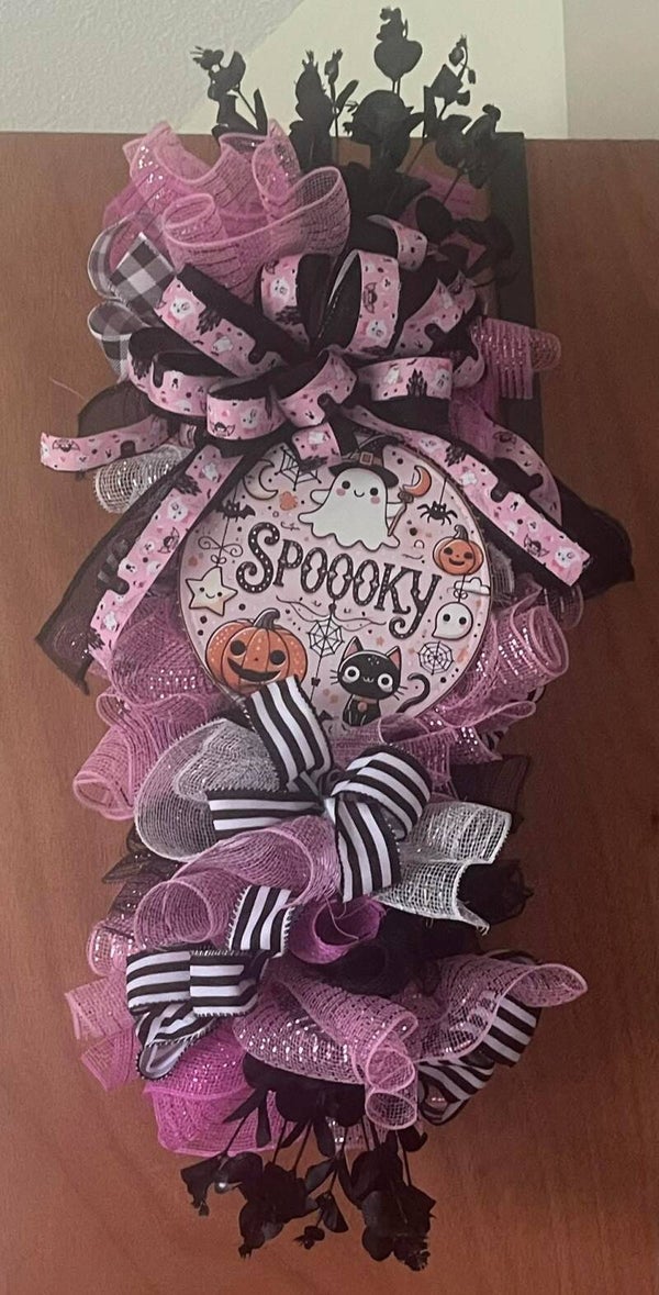 Pink Spooky Halloween Teardrop Swag