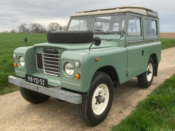 land rover 88" Series 3 Station Wagon, bj 1974 Diesel; only 45.500km; 3 owners - original condition