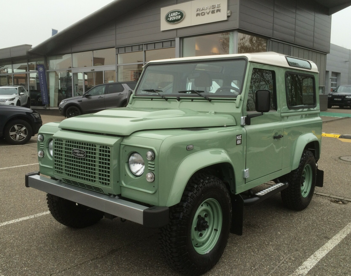 Landrover 90/110 Ninety / One-ten Defender