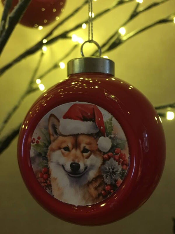 Rode kerstbal hondje