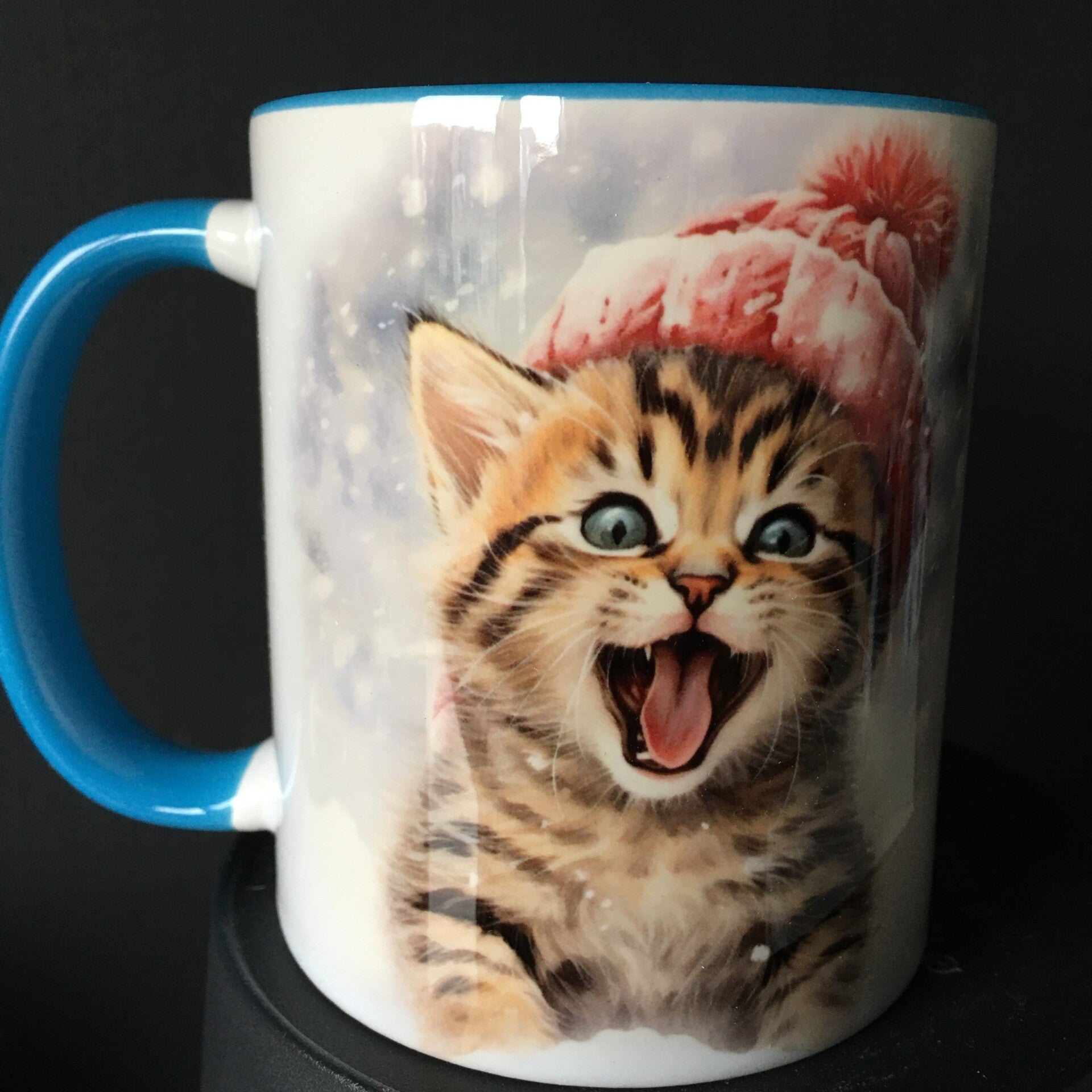 Mok tijgertje met rode muts