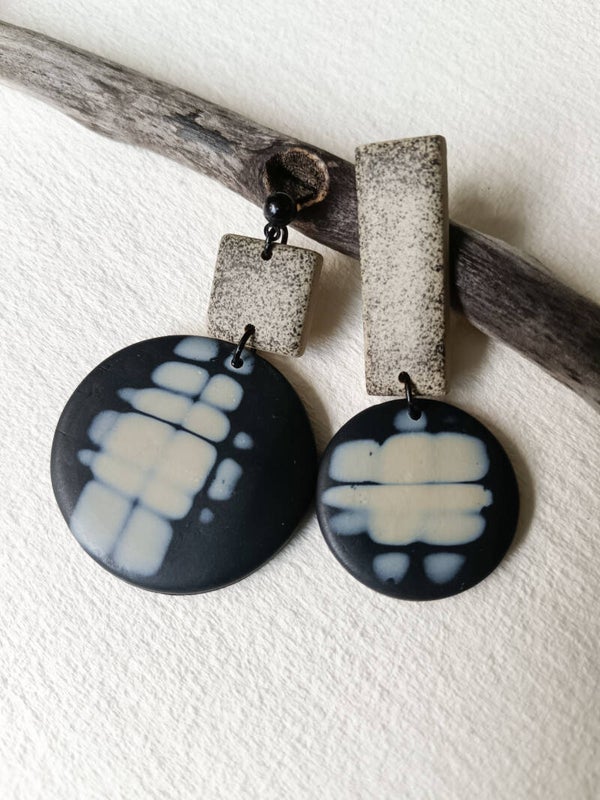 Asymmetric art earring