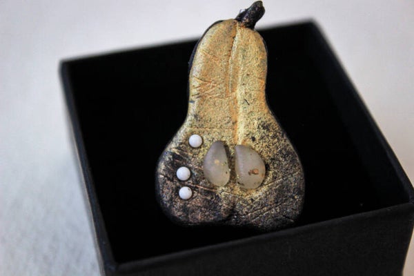 Small pear brooch - gold and black