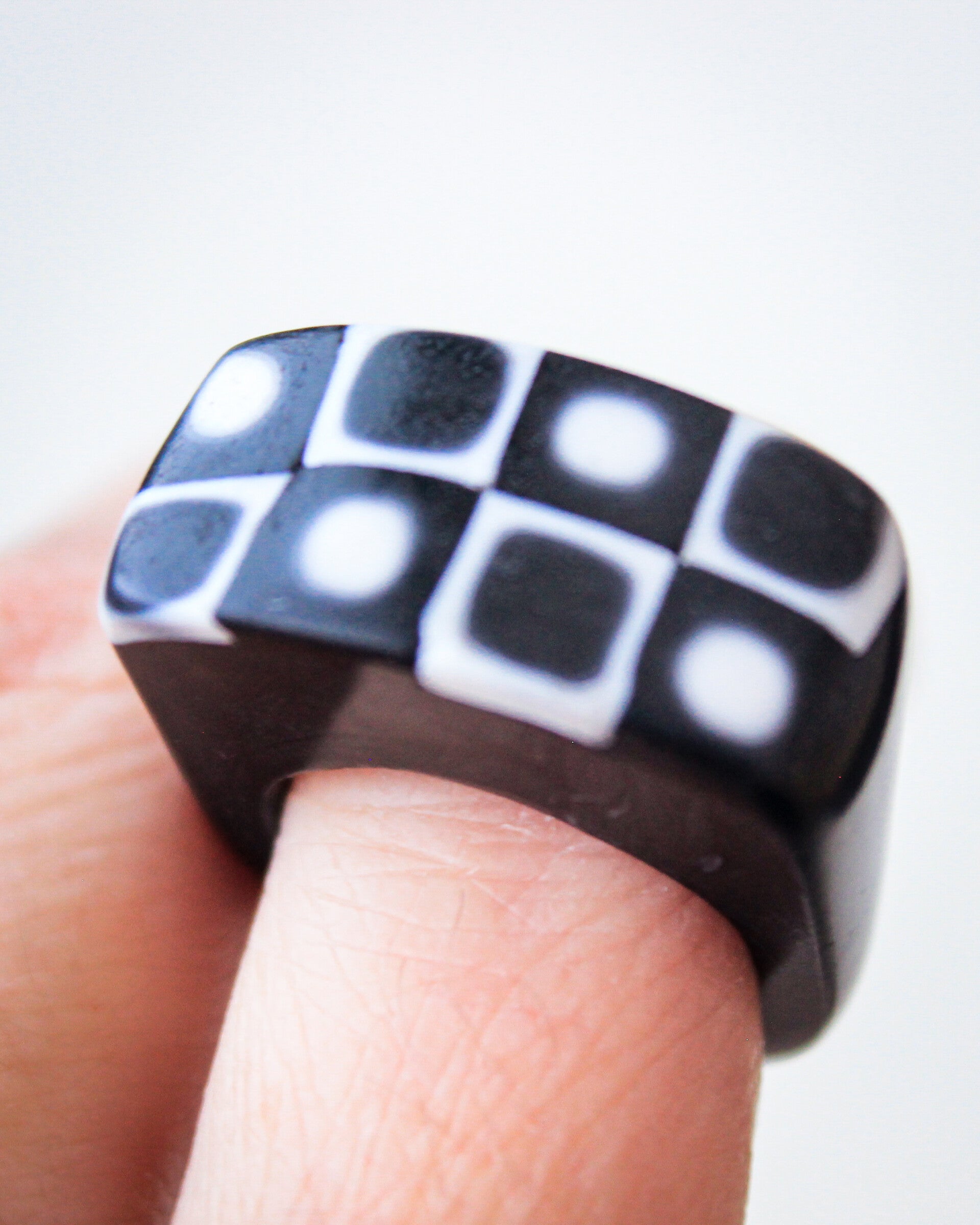 Black and white pattern ring