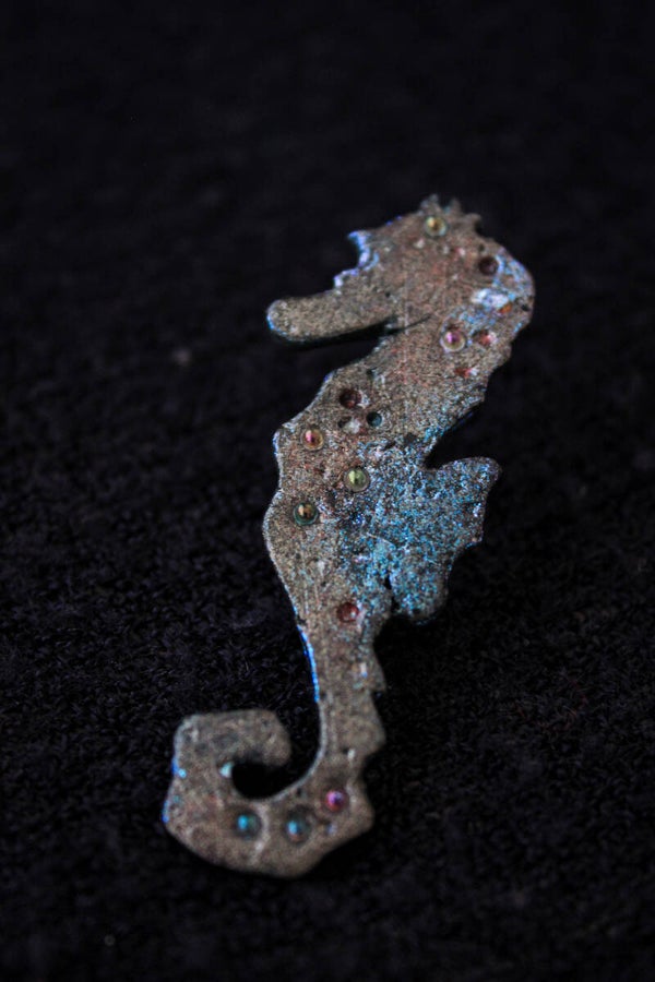 Seahorse brooch