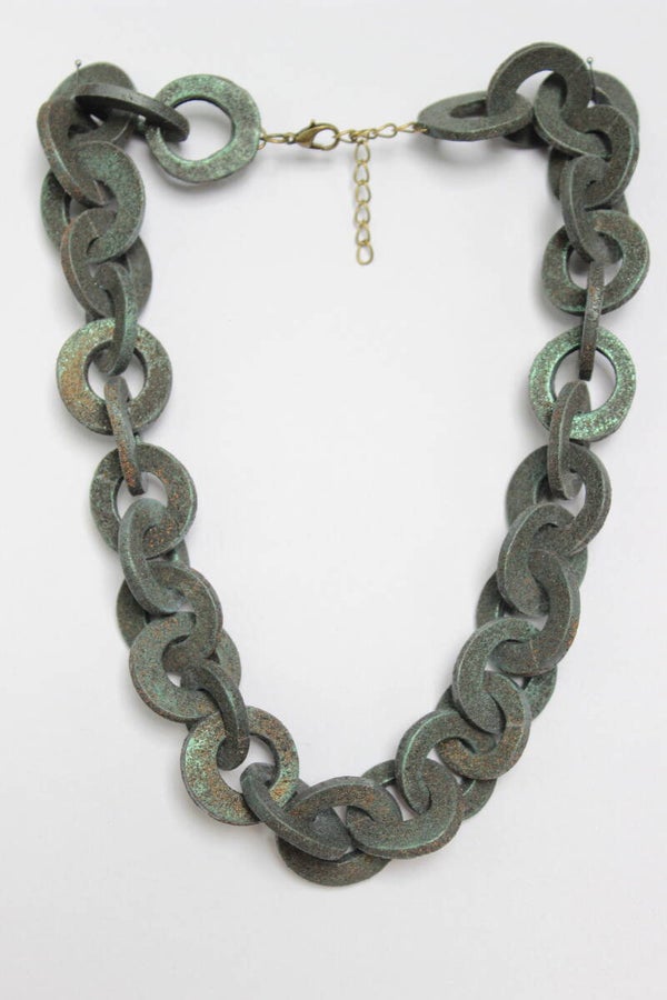 Brutalist chocker chain in rusted copper