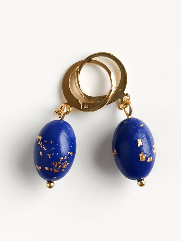 Small oval bead earrings in royal blue