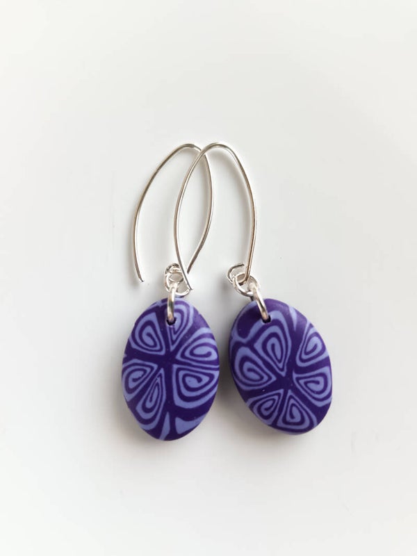 GEO small oval earrings in purple