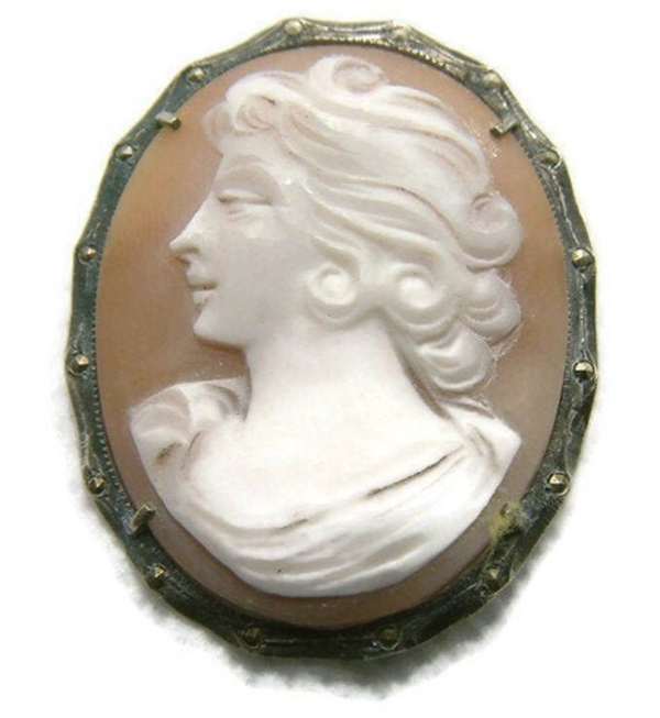 stunning Vintage Italian Silver 800 Hand Carved Art Nouveau Cameo Brooch/Pendant.