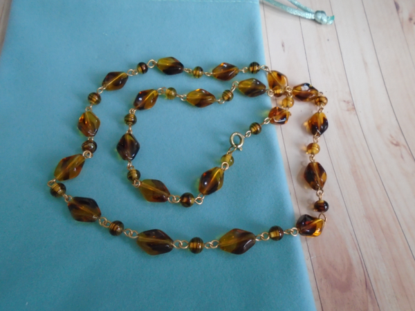 Vintage Stunning  Striped Black and Amber Tiger Glass Bead Chain Linked Necklace.