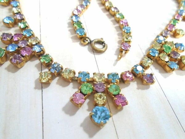 Colourful 1950/60's - Crystal, Paste Necklace - Gold Tone Metal