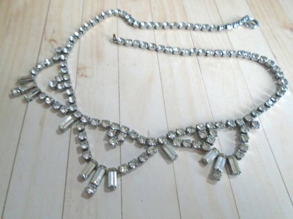 1950/60's - Crystal, Paste Necklace - Silvertone Metal.