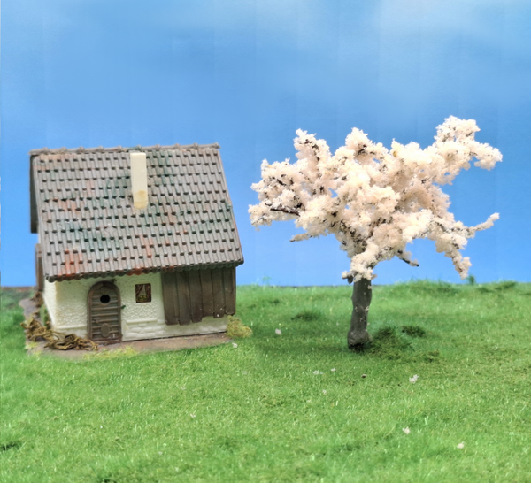 B-26002 Kersenbomen met lichtroze bloesem ca. 5–6 cm (set van 2) (H0 / N / Z)