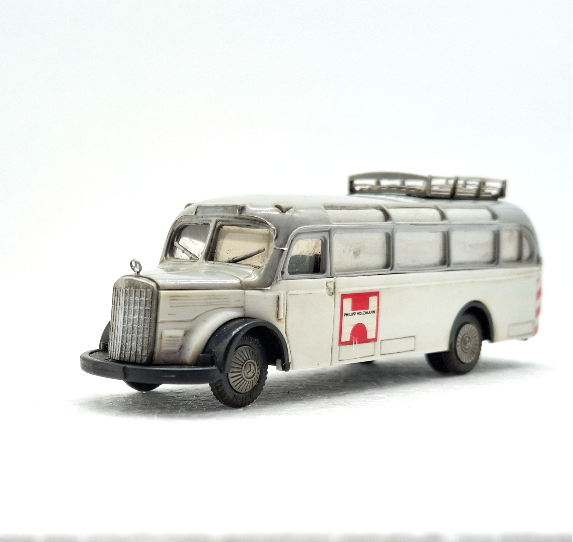 Praline O-3500 (H0) Mercedes Personenbus Philipp Holzmann