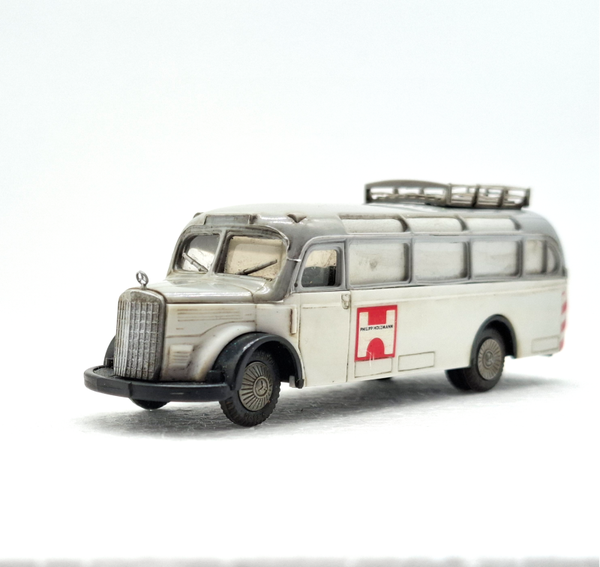 Praline O-3500 (H0) Mercedes Personenbus Philipp Holzmann