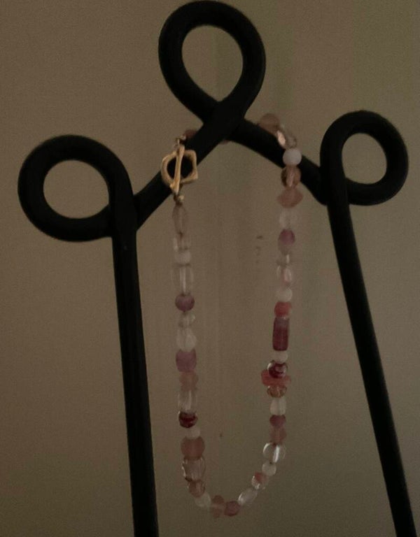 Pink tone necklace