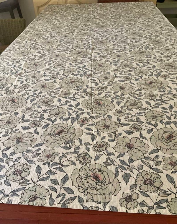 Tablecloth (Roses)