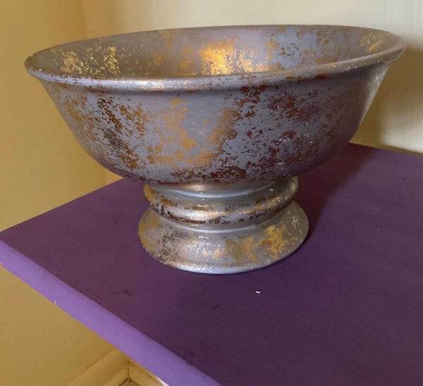 Silver tone bowl