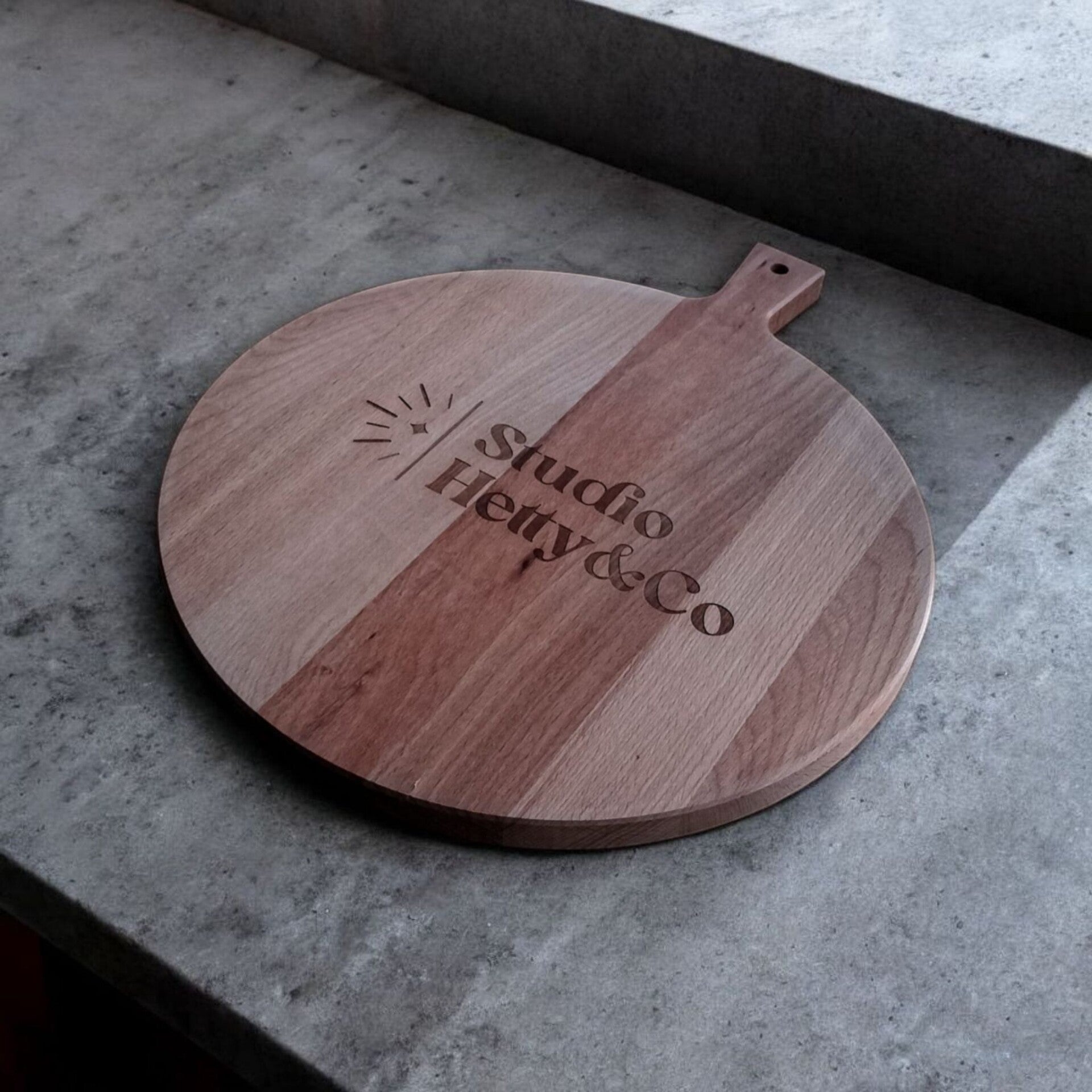 Borrelplank rond | maak het persoonlijk met tekst, logo of afbeelding