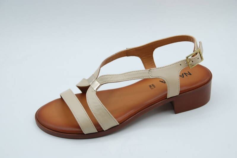 m-72-leather-crema-moon-standard.jpg