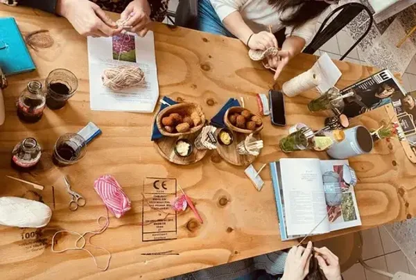 Creative Craft Circle - april 2026