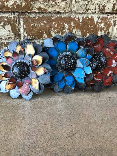 12" Wall Flower