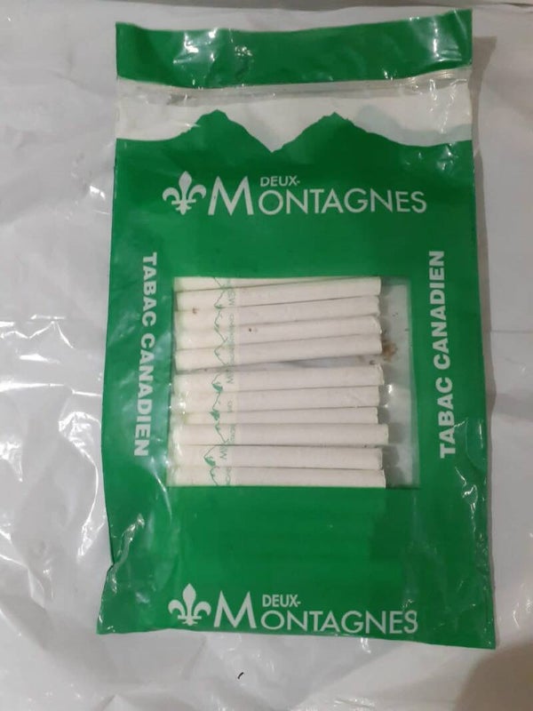 NOUVEAU Deux Montagnes 200 Cigarette Tabac Canadien